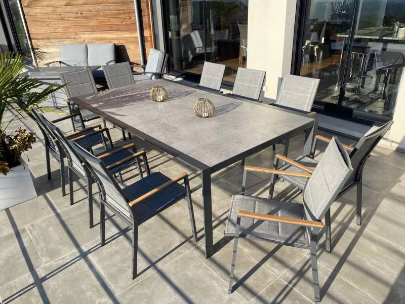 table de jardin en aluminium capacité 10 à 12 personnes à Rocbaron var